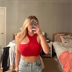 Super cute red zara crop top